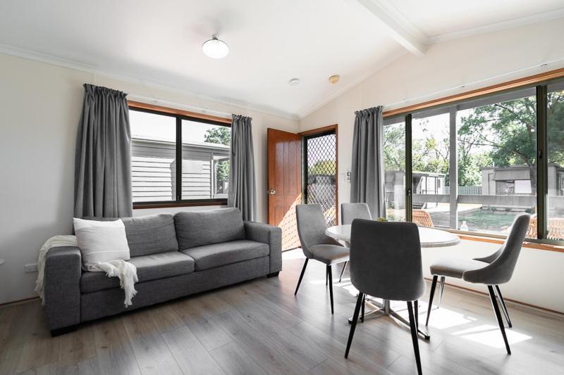 Adelaide Caravan Park - Aspen Holiday Parks Экстерьер фото