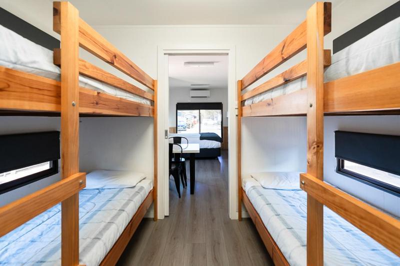 Adelaide Caravan Park - Aspen Holiday Parks Номер фото