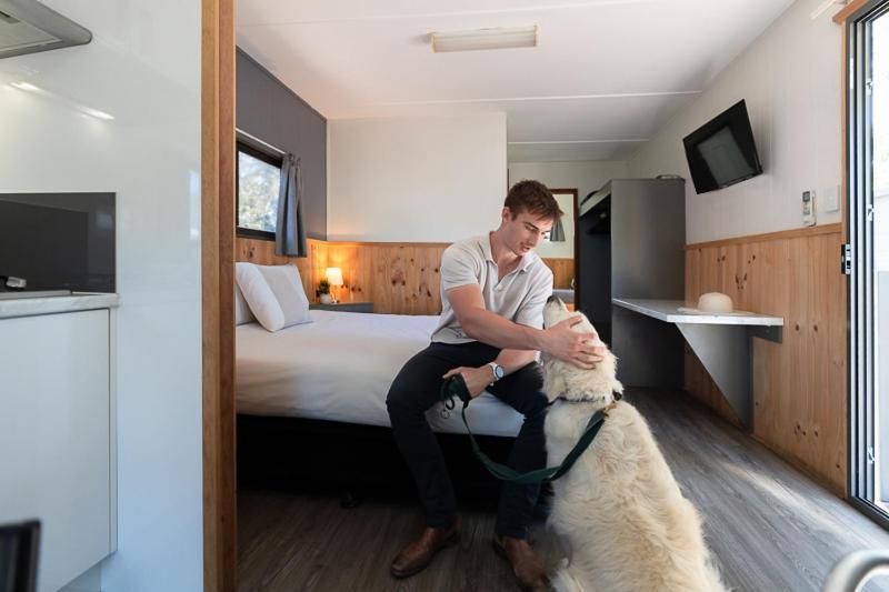 Adelaide Caravan Park - Aspen Holiday Parks Номер фото