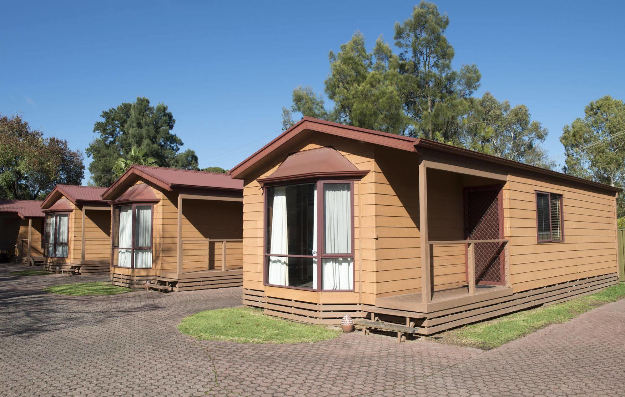 Adelaide Caravan Park - Aspen Holiday Parks Экстерьер фото