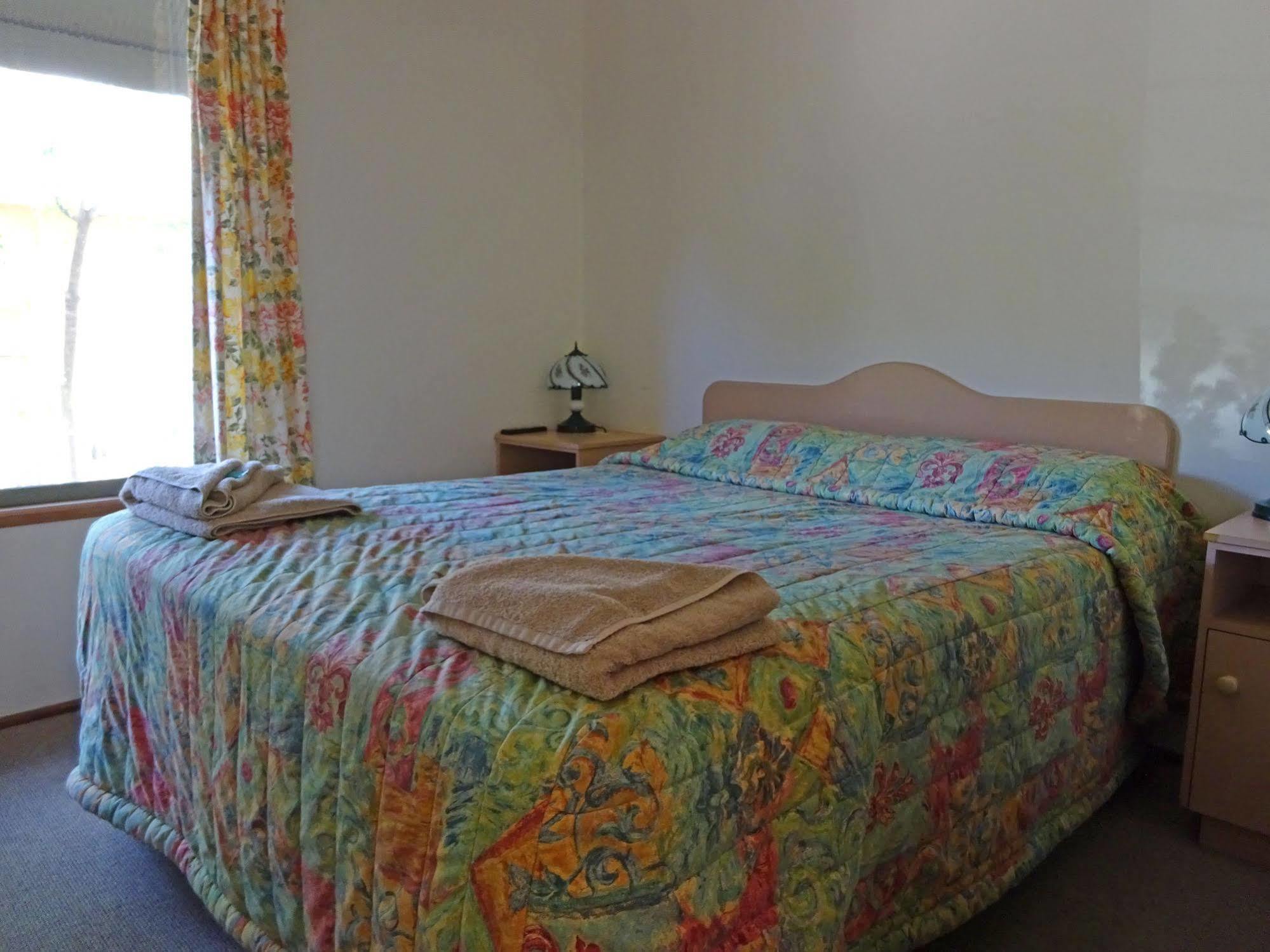 Adelaide Caravan Park - Aspen Holiday Parks Экстерьер фото