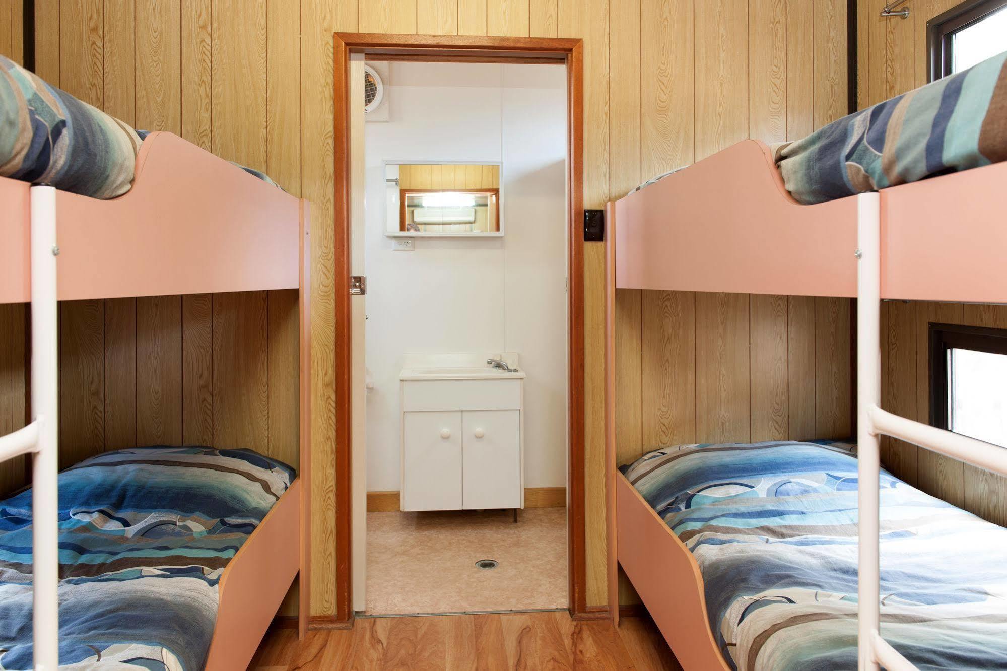 Adelaide Caravan Park - Aspen Holiday Parks Экстерьер фото